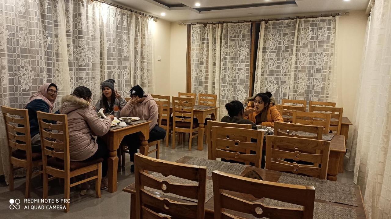 Hotel Hillside View - Manali (Himachal Pradesh) — Photos 3