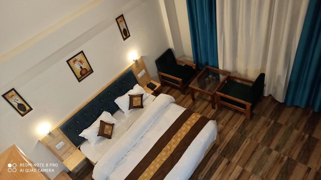 Hotel Hillside View - Manali (Himachal Pradesh) — Photos 1